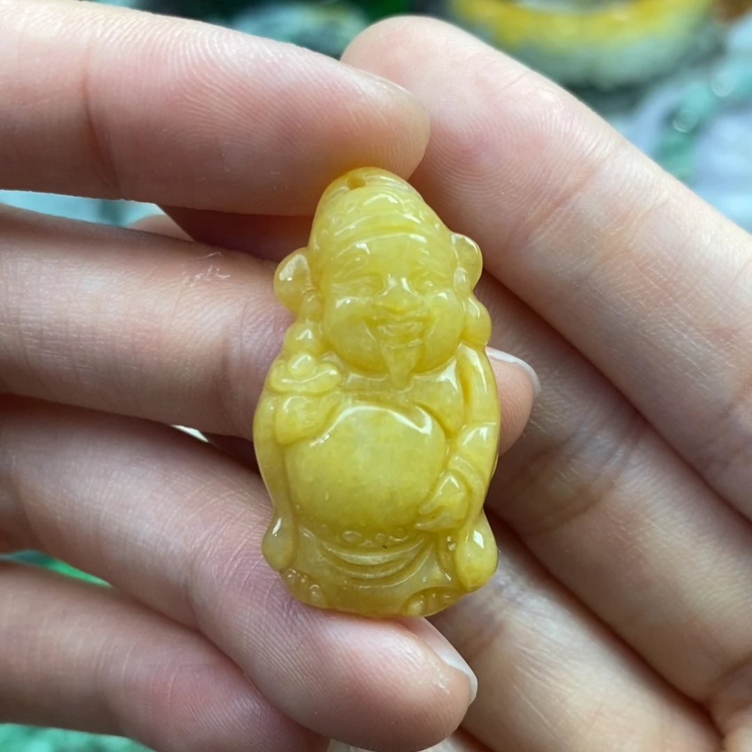 颈饰未镶嵌翡翠?****姨
