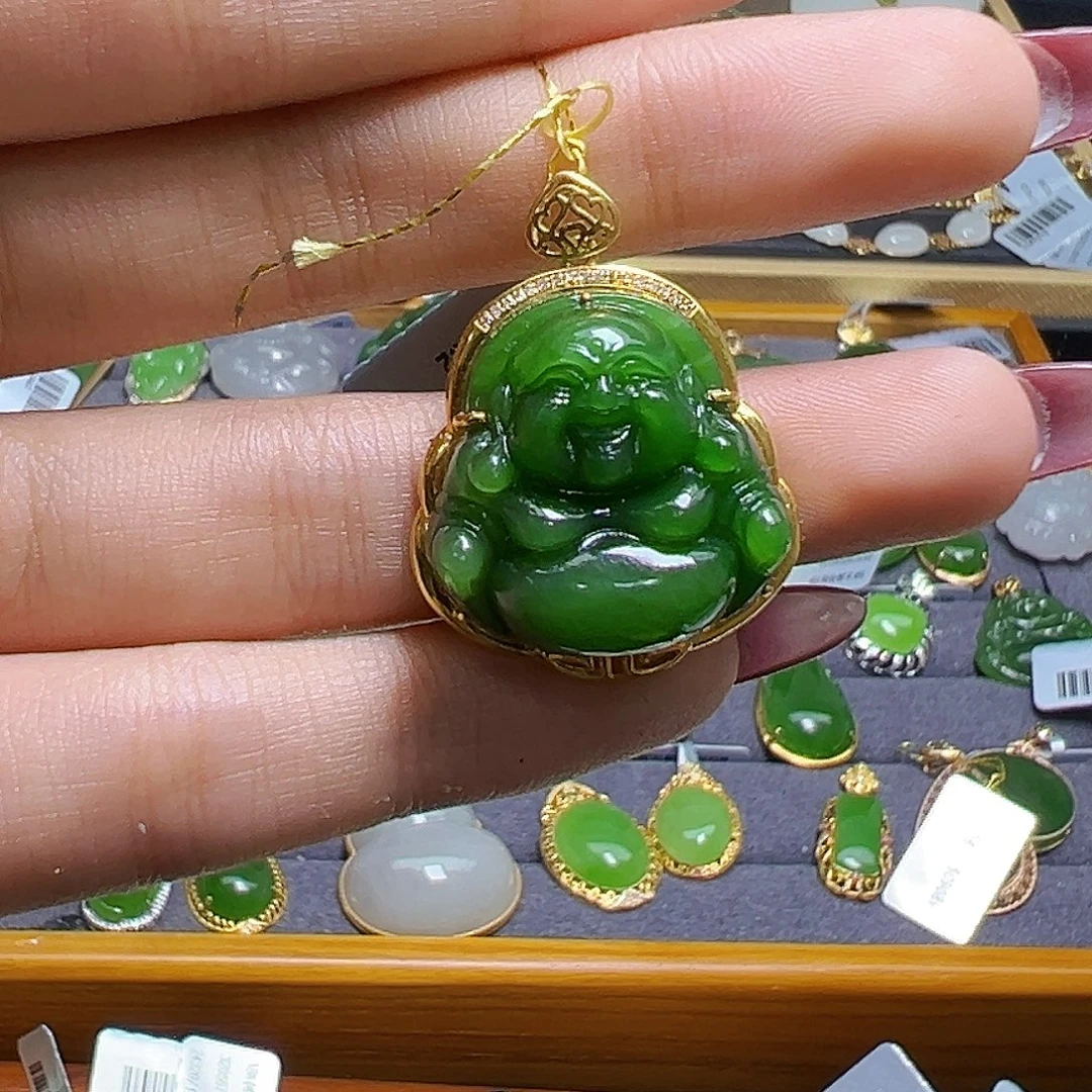 和田玉18K金镶嵌吊坠(赠链)