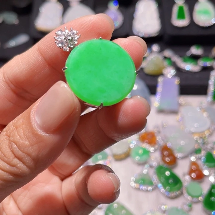 翡翠银S925镶嵌颈饰S*?精品