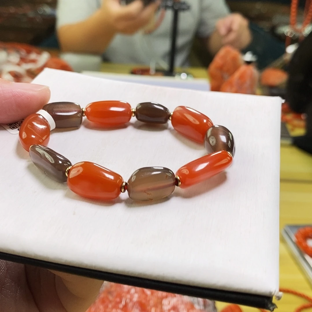 南红玛瑙未镶嵌手链