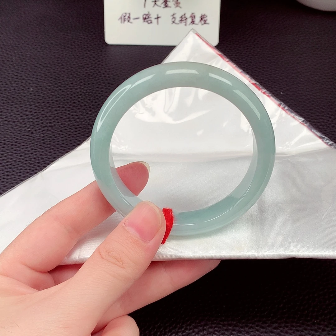 翡翠未镶嵌手镯翡翠