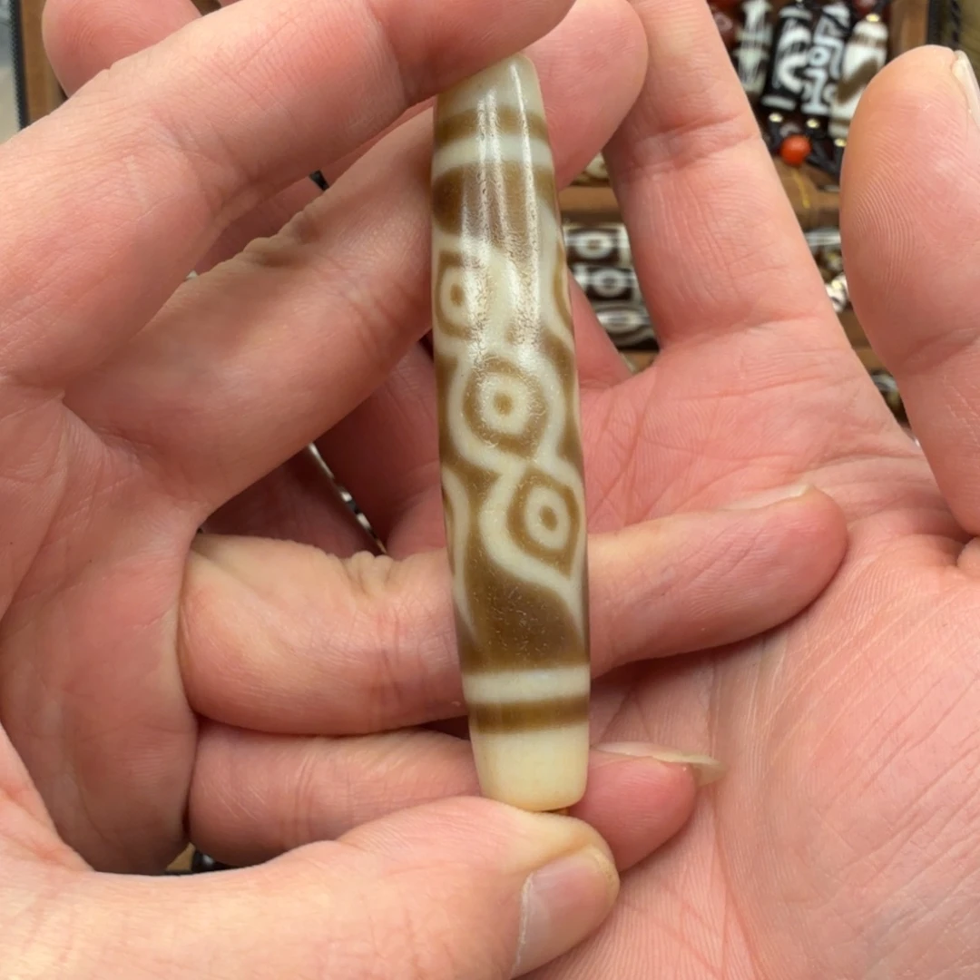 挖****玛瑙/玉髓未镶嵌颈饰