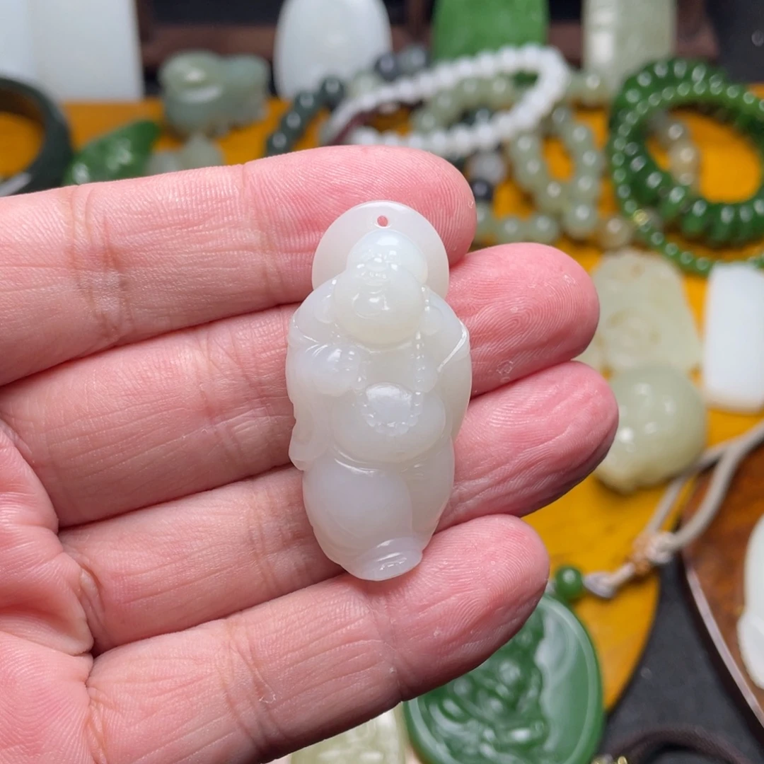 和田玉未镶嵌颈饰