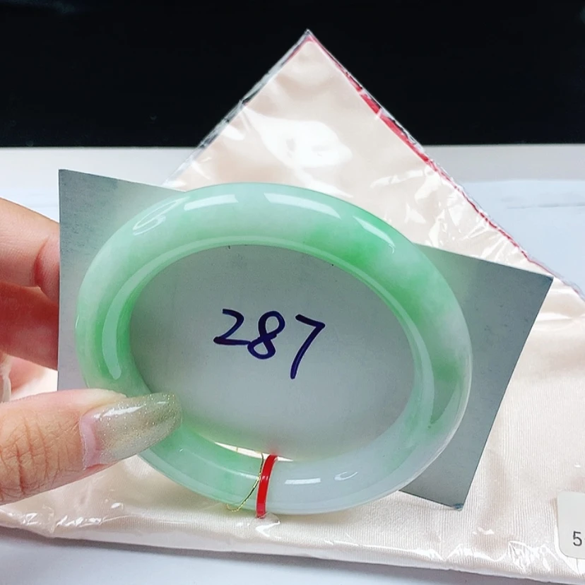 【闪购商品】翡翠手镯未镶嵌 圆条55+