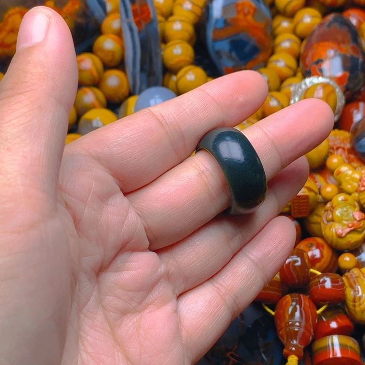 玛瑙/玉髓未镶嵌吊坠项链