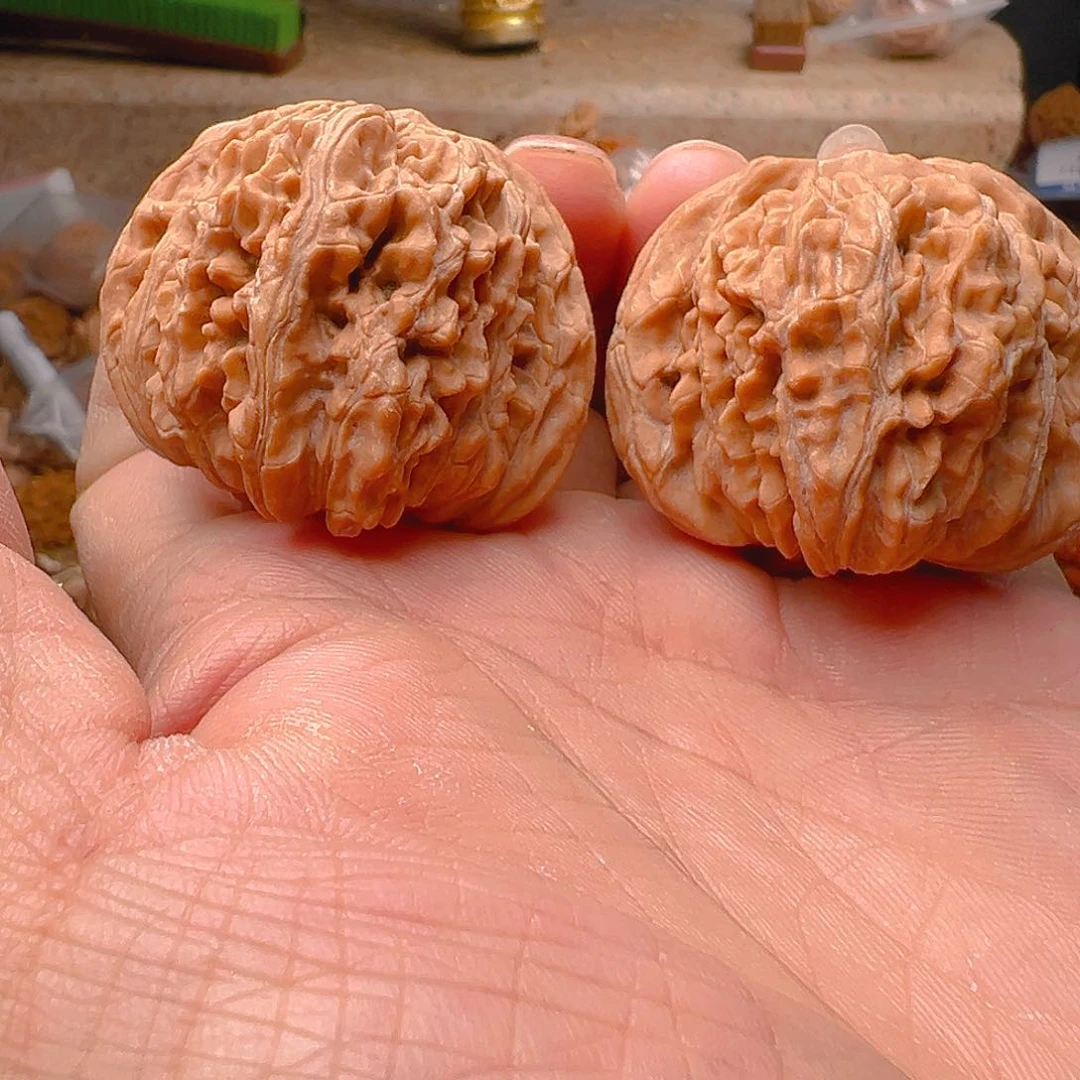 桃核吊坠大尺寸白茶四座楼