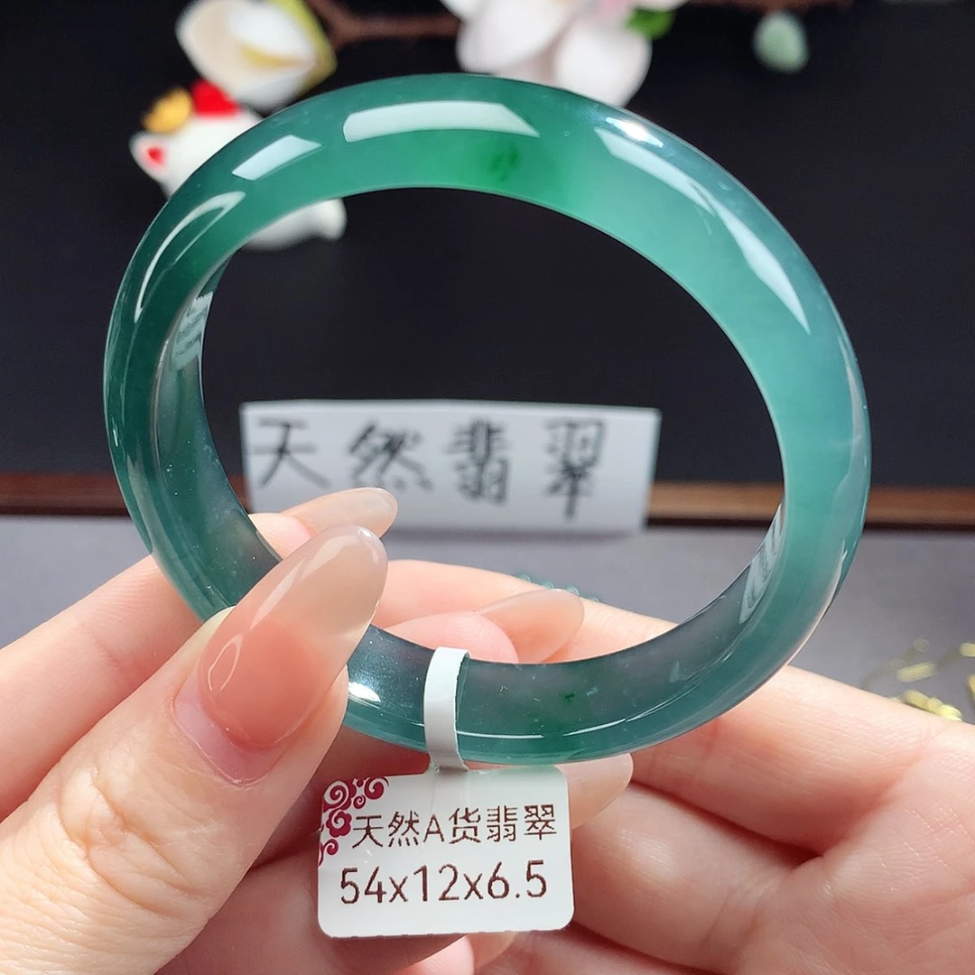 翡翠手镯（圆镯）未镶嵌