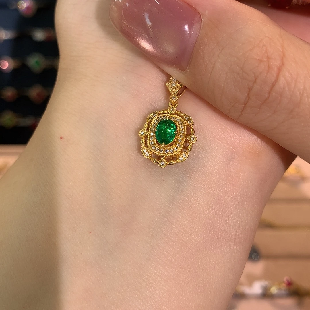 成****祖母绿吊坠(不含链)18K金镶嵌