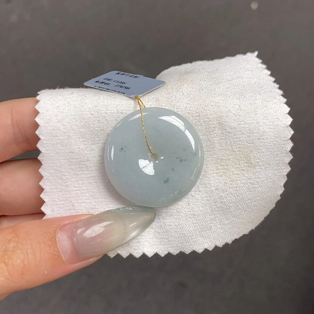 【闪购商品】颈饰未镶嵌翡翠平安扣