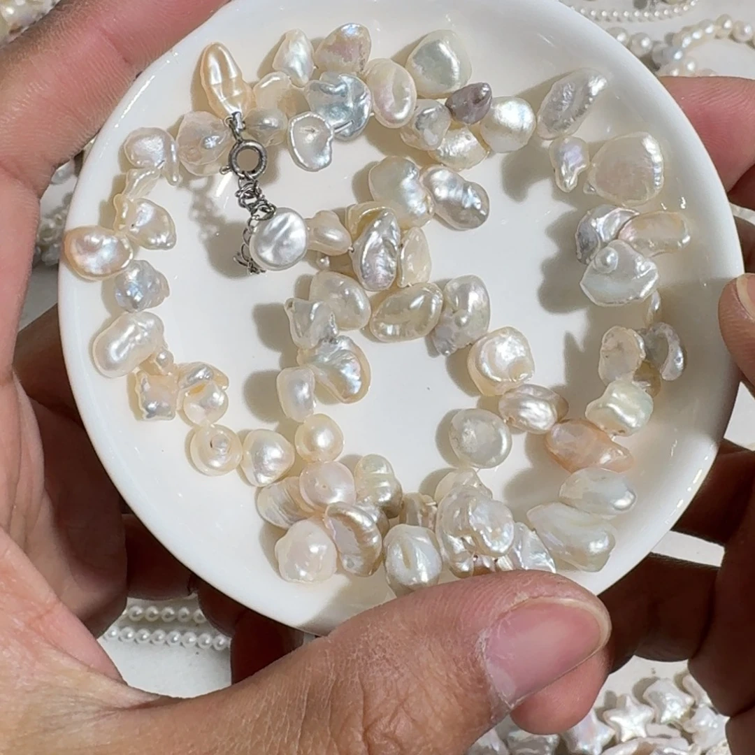 非金属非金属花瓣项链