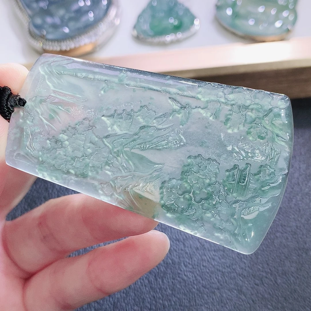 翡翠未镶嵌挂件翡翠