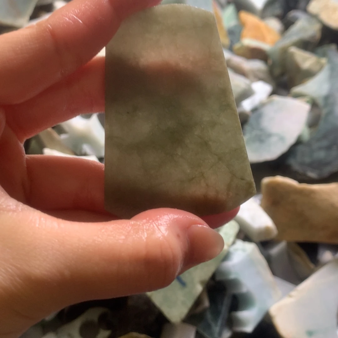 翡翠颈饰未镶嵌缅甸翡翠