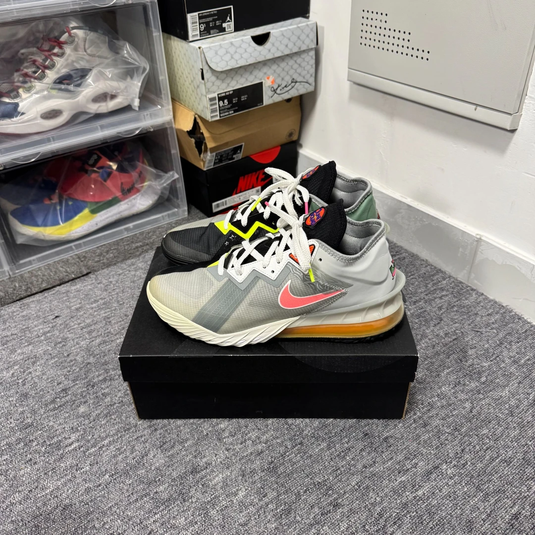 95新 MM6 44.5码 詹姆斯18low 空中大灌篮 无原盒 无瑕疵