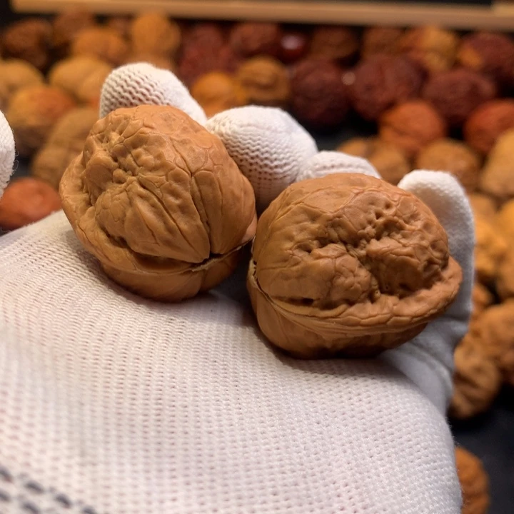 吊坠文玩核桃25……….