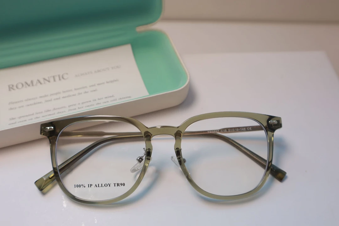 韩系近视眼镜镜框潮流气质配镜片小众条纹女款百搭网红时尚