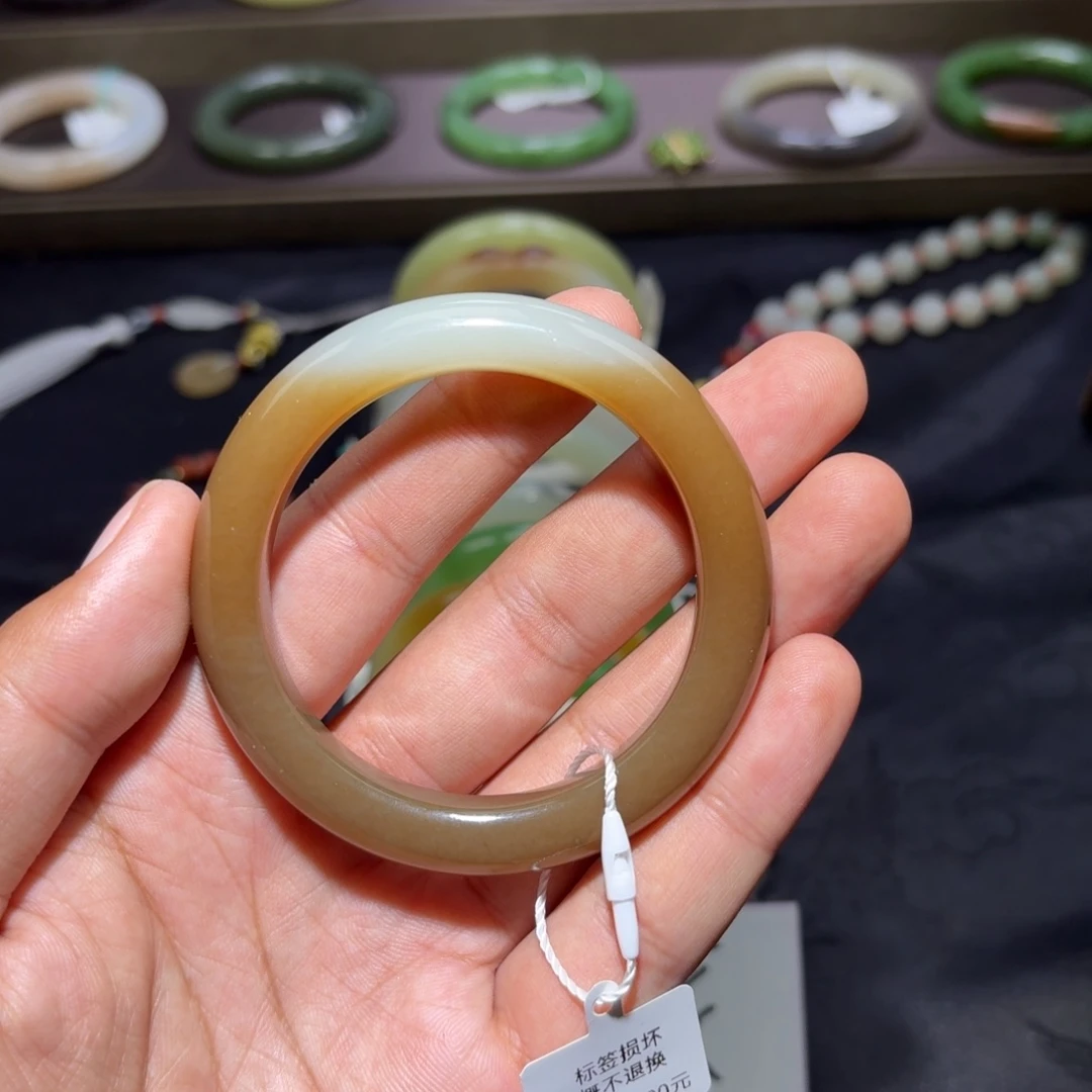 和田玉手镯未镶嵌54.5mm
