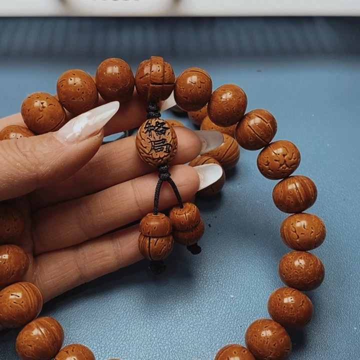 桃核手持苹果17花皮色差21颗