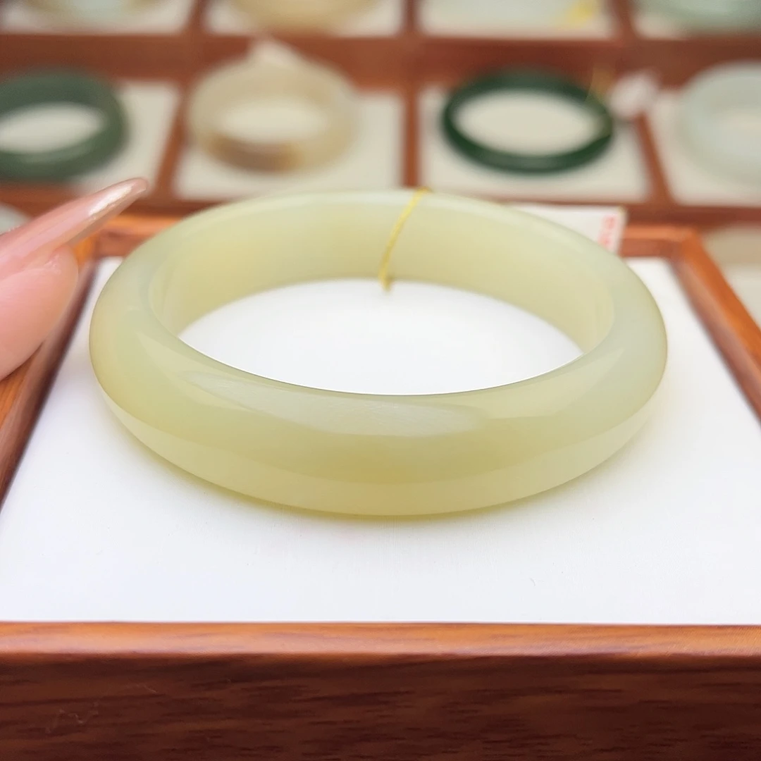 和田玉未镶嵌手镯54.6