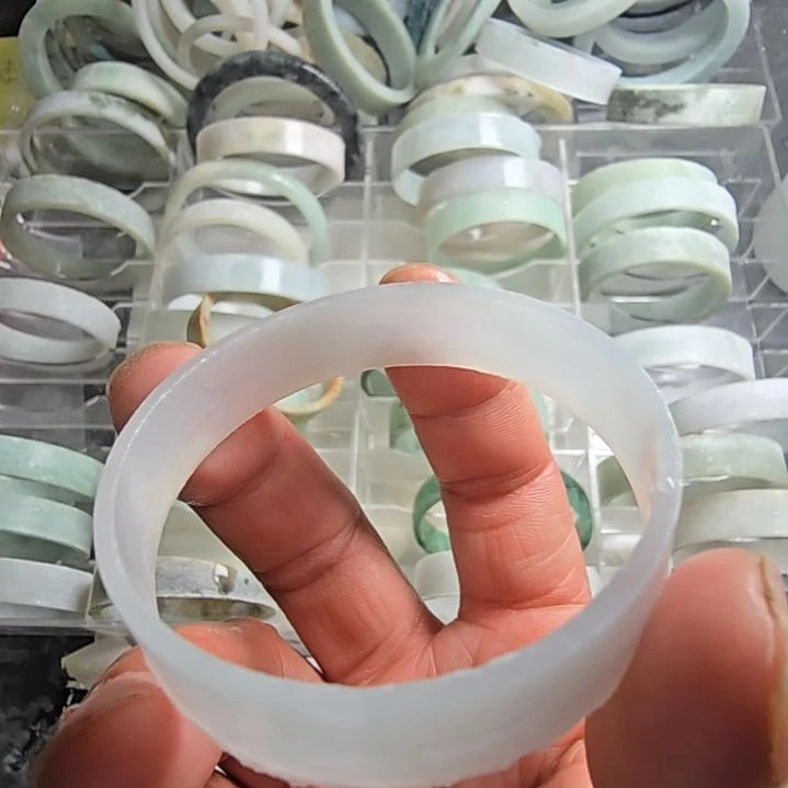 定制翡翠19公主未镶嵌