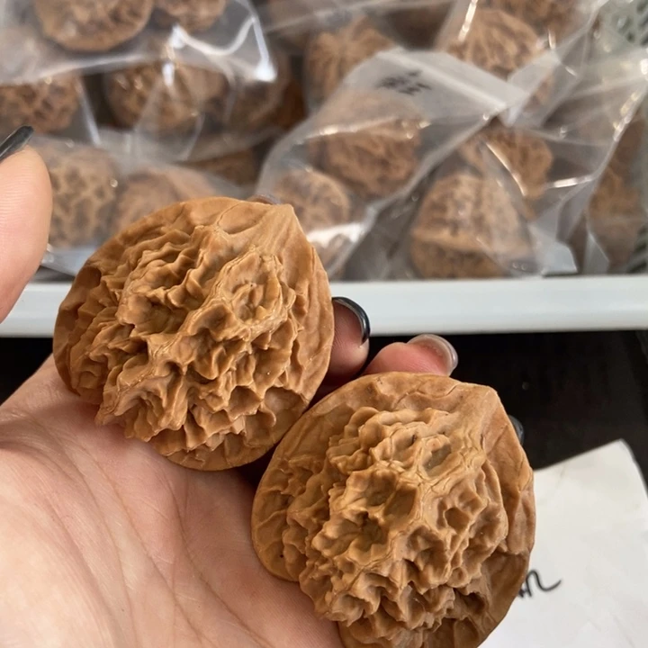 吊坠文玩核桃帝王微瑕