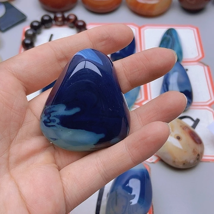 【闪购商品】玛瑙/玉髓未镶嵌珠宝半成品然**物