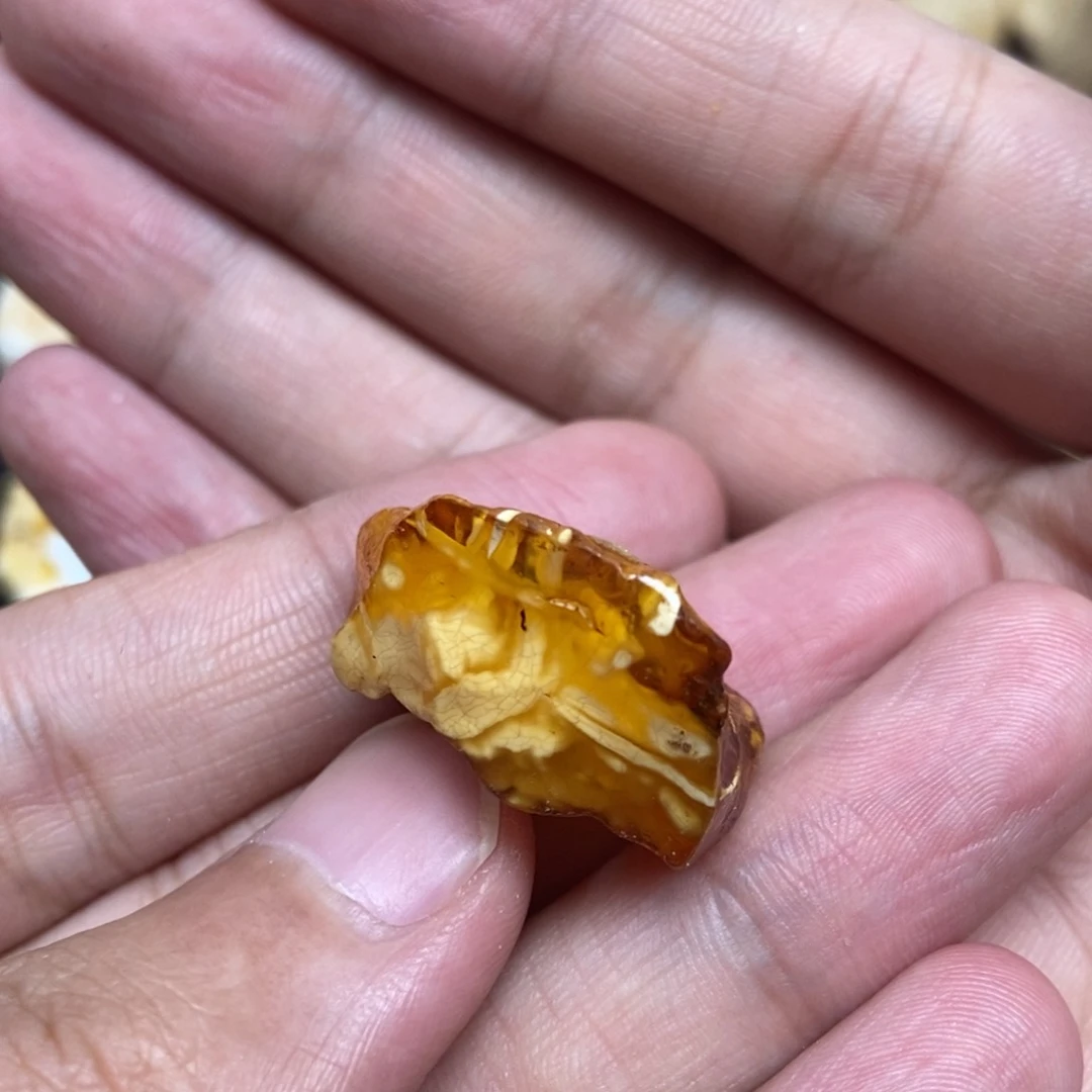 定制琥珀未镶嵌定制