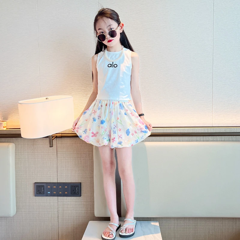 女童碎花花苞短裤套装洋气时髦2025新款夏儿童时尚字母背心两件套