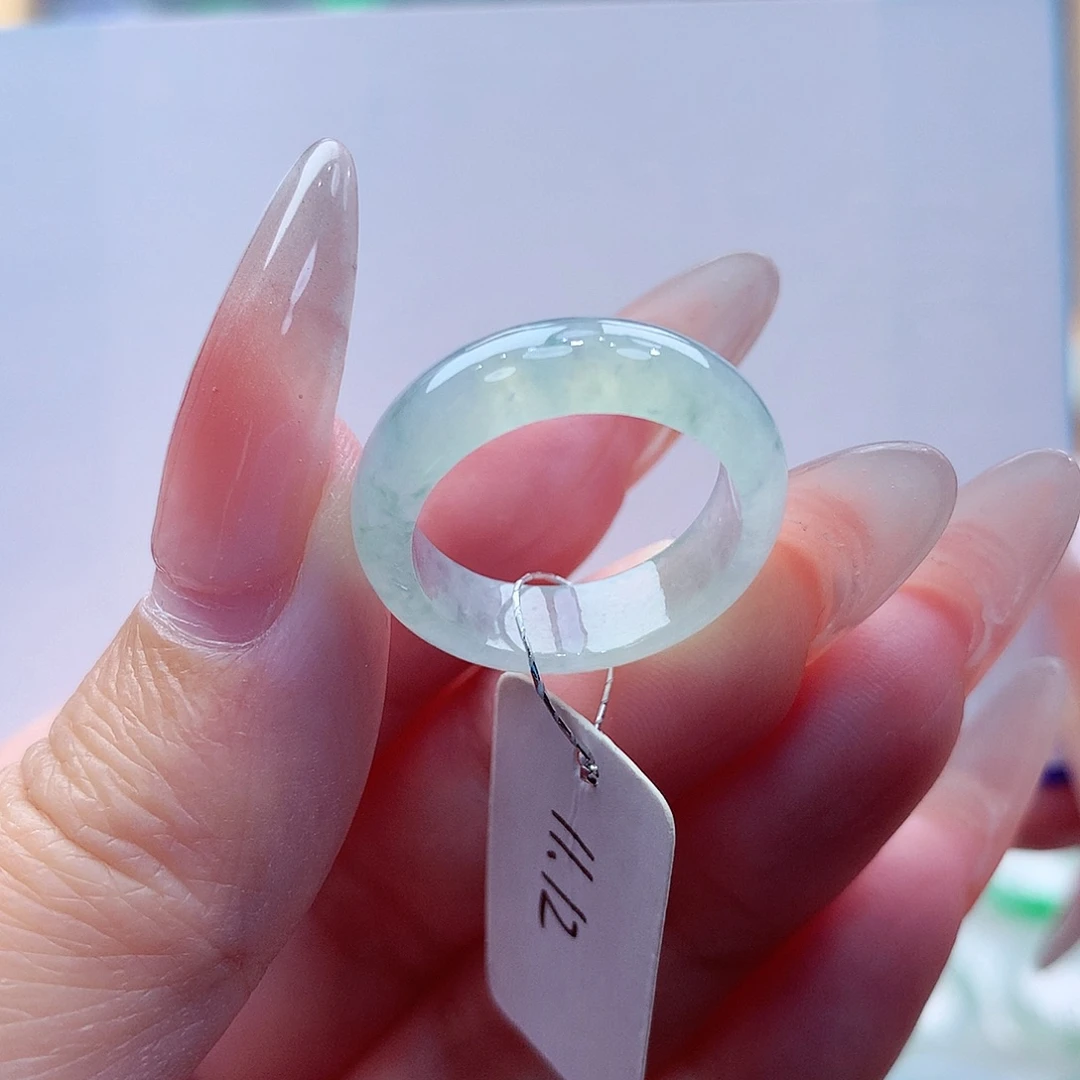 路***雨翡翠未镶嵌戒指缅甸A货