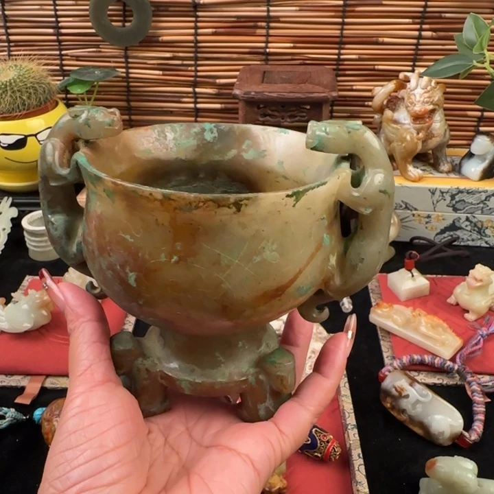 和田玉（糖玉）未镶嵌挂件和田玉玉杯