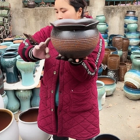 口25高18瑕疵盆子。