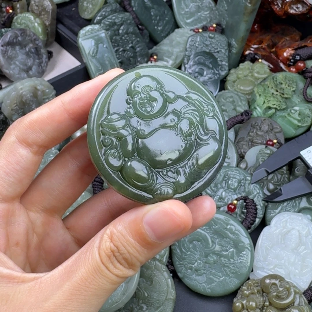 和田玉未镶嵌颈饰