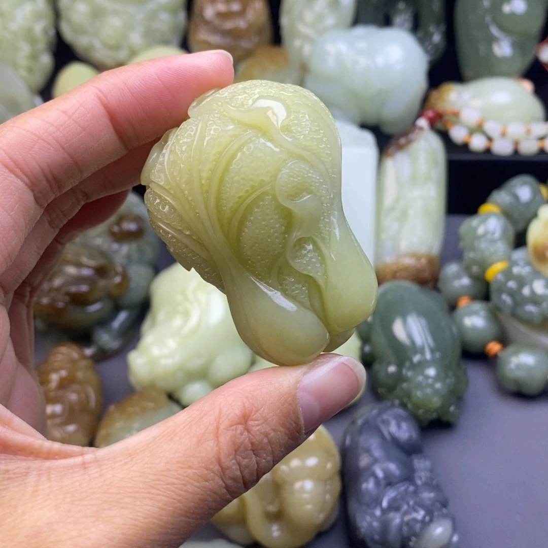 和田玉把件未镶嵌芬**郁