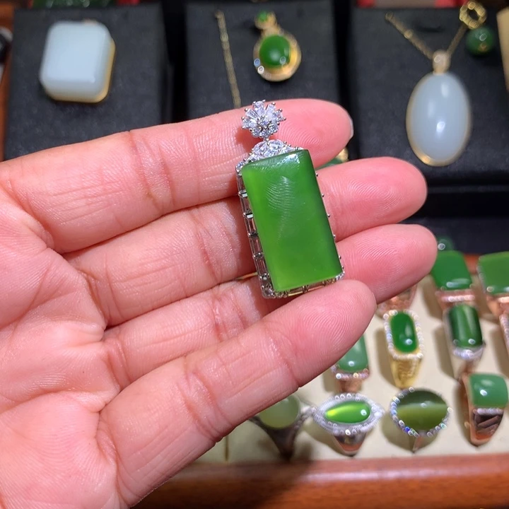 和田玉吊坠银S925镶嵌花***丽