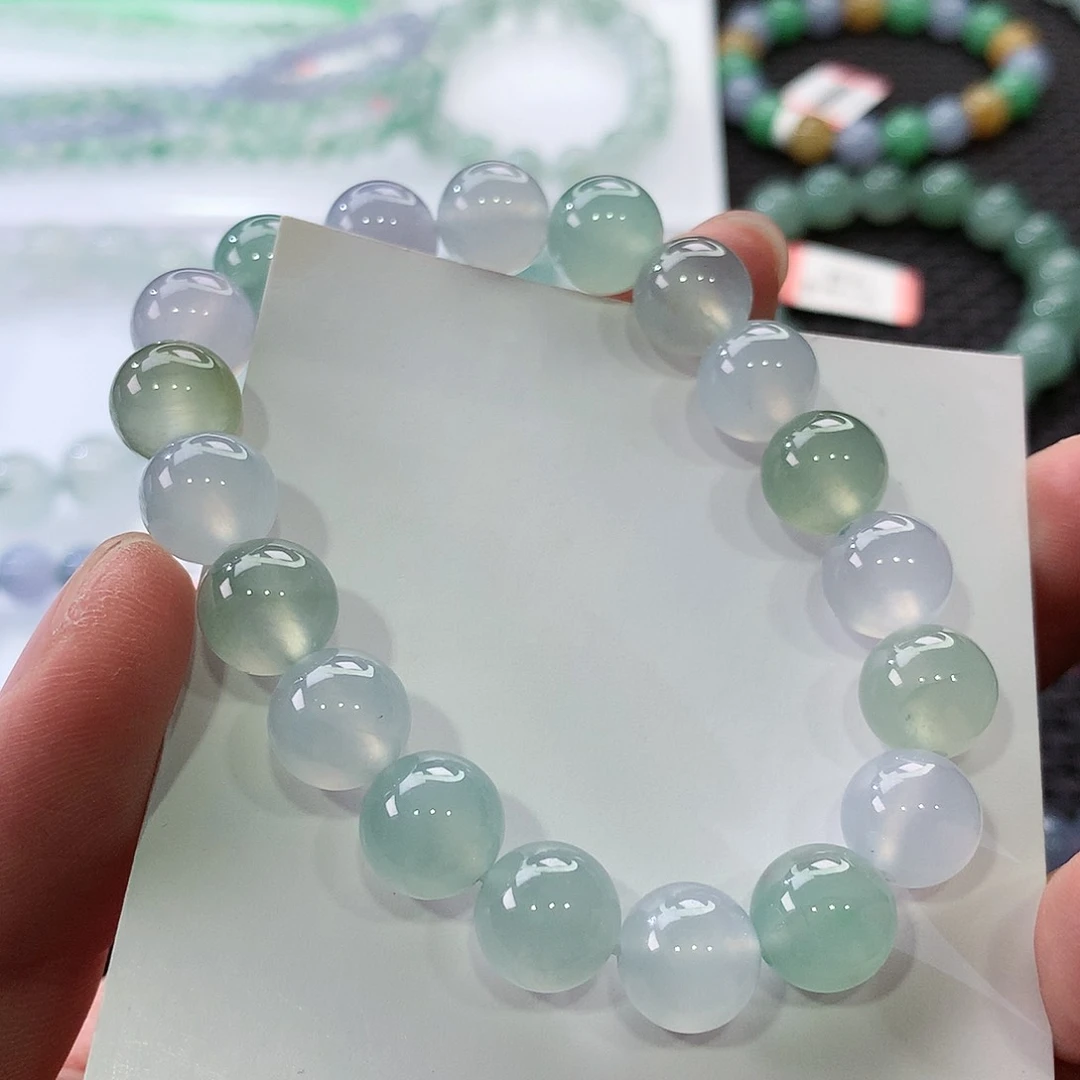 翡翠手链未镶嵌翡翠