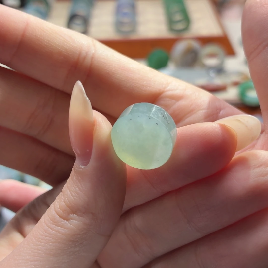 未镶嵌定制翡翠冰晴水 戒指心