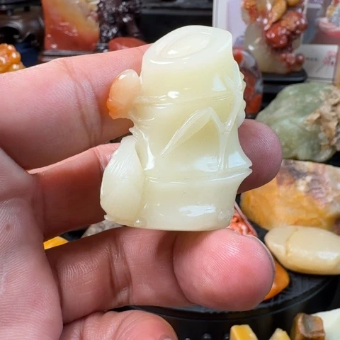 寿山石巧色芙蓉石