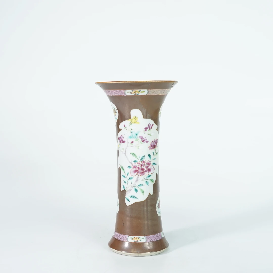 LABC251213019【十竹斋】清雍正紫金开窗富贵牡丹粉彩花觚