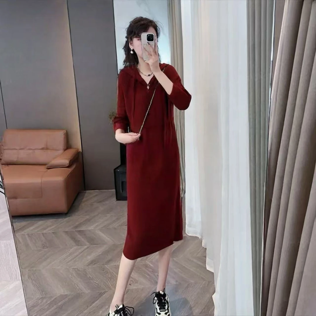 高档连帽毛衣针织连衣裙2025秋冬新款气质百搭慵懒宽松显瘦妈妈裙