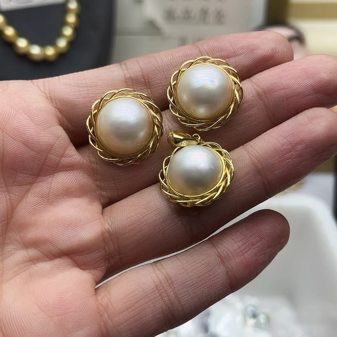 颈饰未镶嵌拼合珍珠（马贝珠）