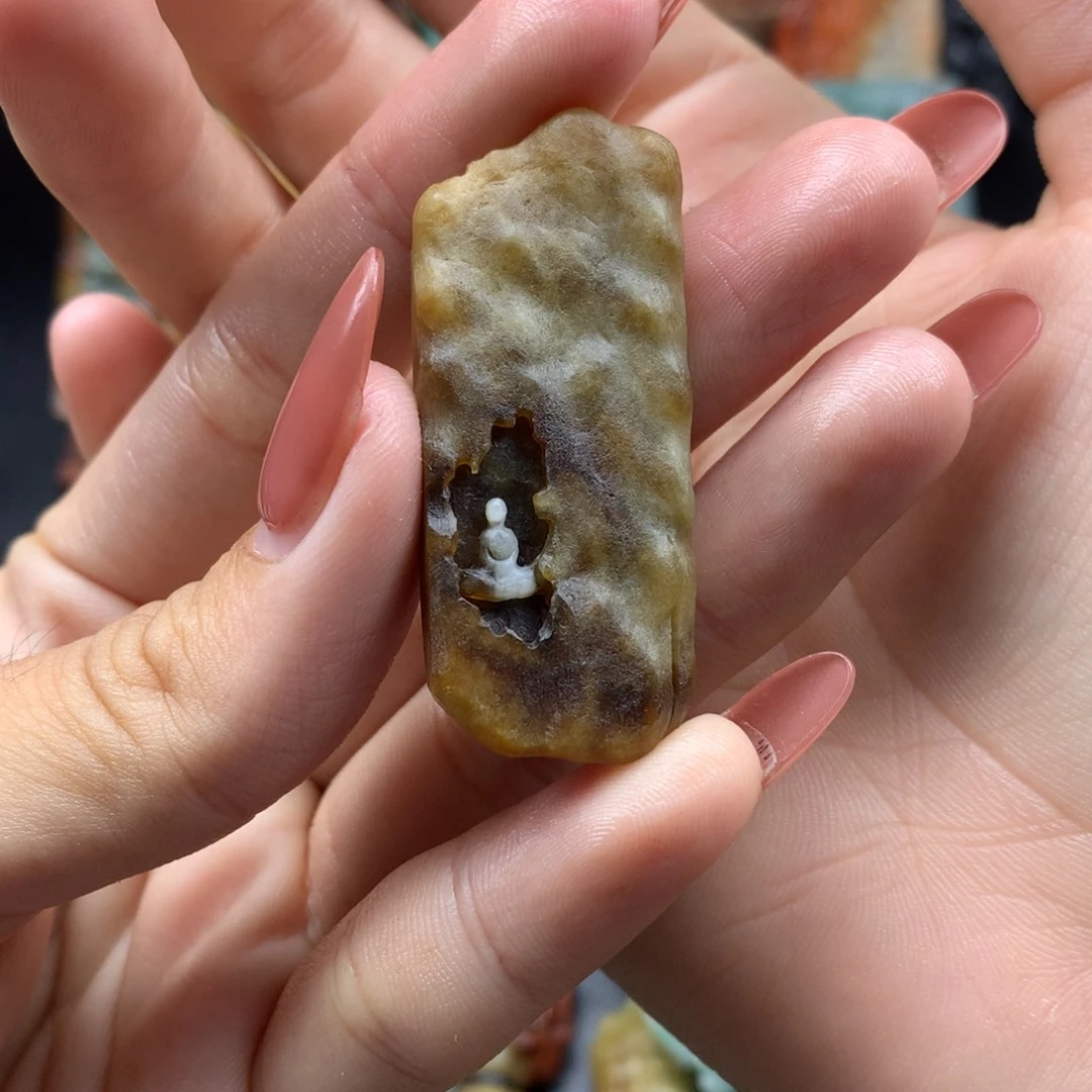 定制翡翠未镶嵌翡翠