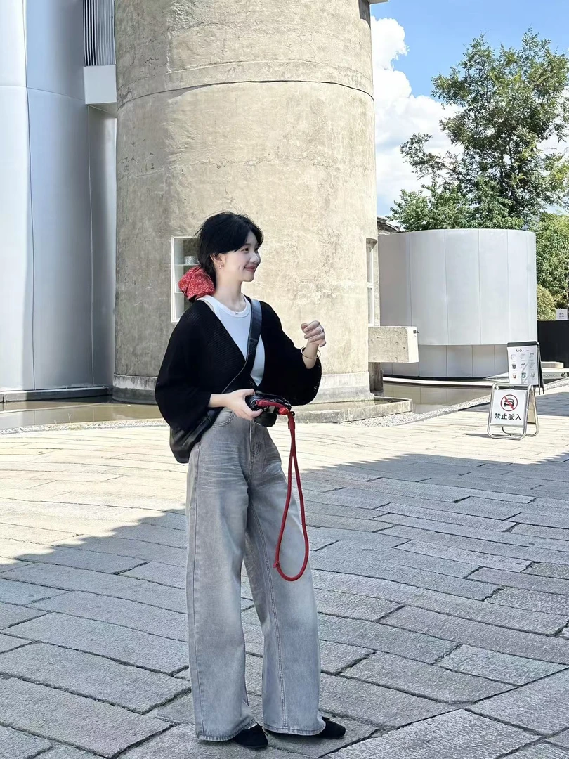 2025秋季新款假两件撞色蝙蝠袖针织设计感显瘦毛衣上衣百搭直筒裤