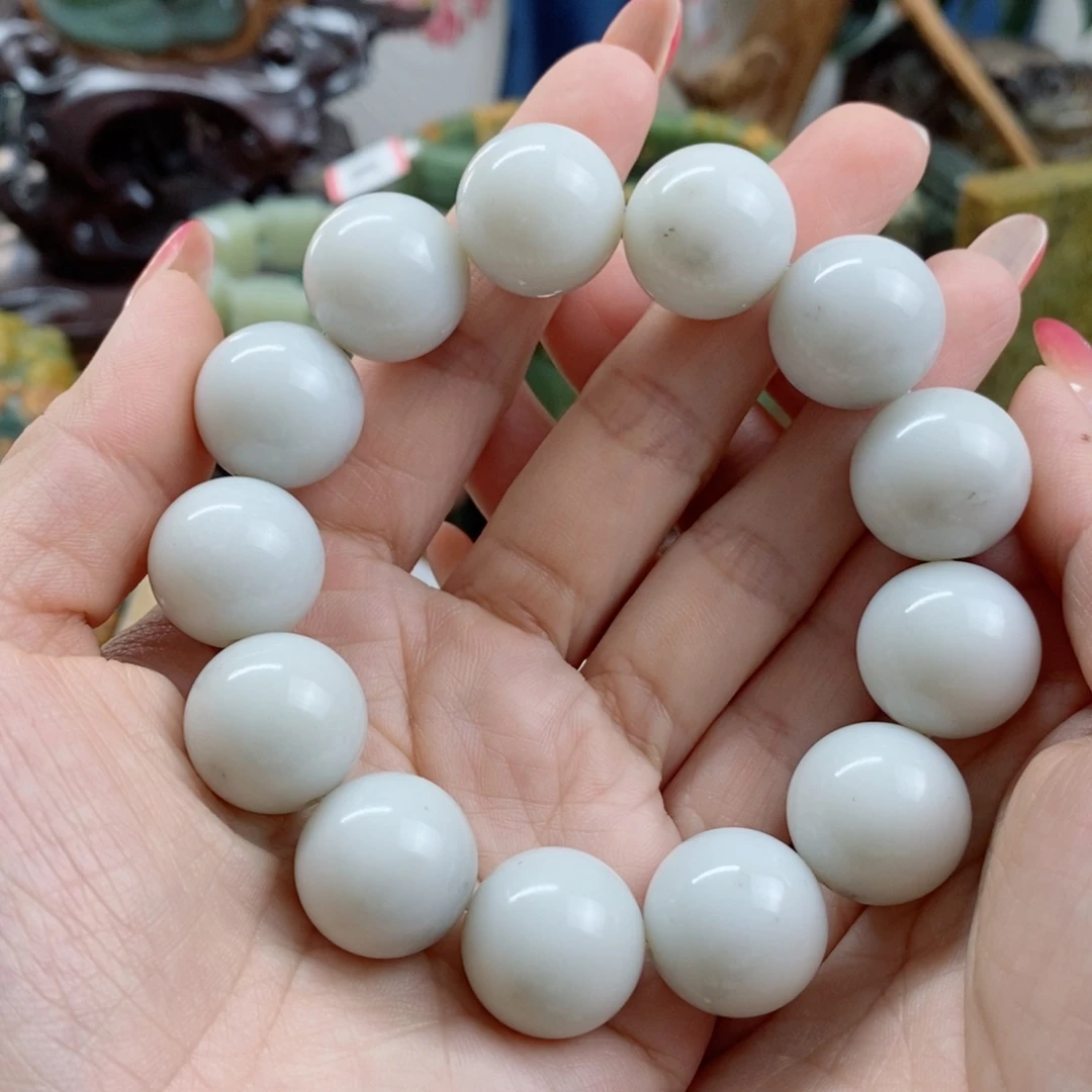 透闪石质玉手链未镶嵌