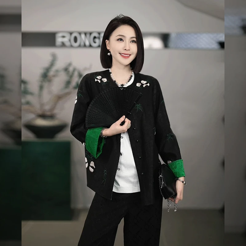 溶溶【熊猫抱竹】品牌新款香云纱双面穿圆领排扣长袖外套529071