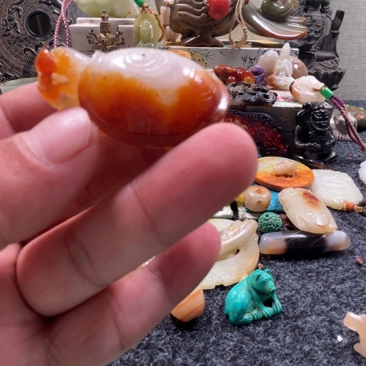 天***泰未镶嵌和田玉（糖玉）挂件