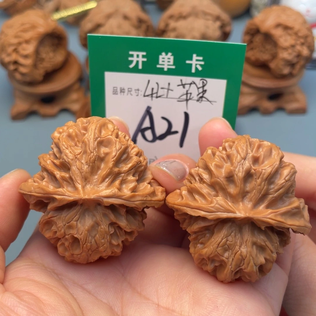 吊坠桃核文玩核桃