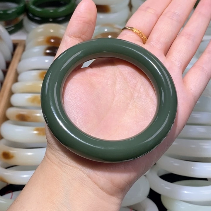 和田玉手镯未镶嵌鸭蛋青镯56