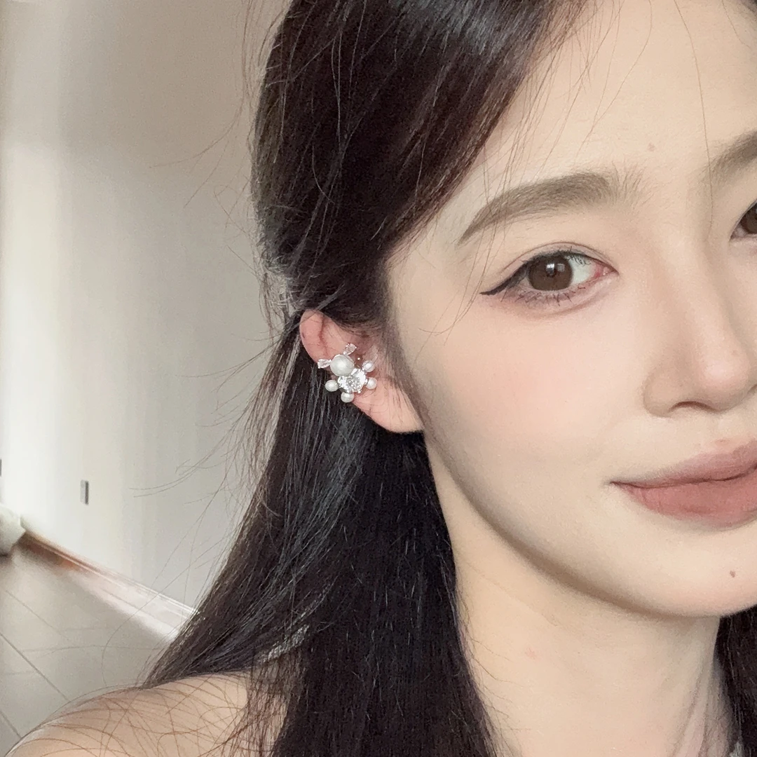 oushipei/欧诗佩 铜合金合成锆石耳饰 甜美珍珠镶钻爱心小熊耳夹