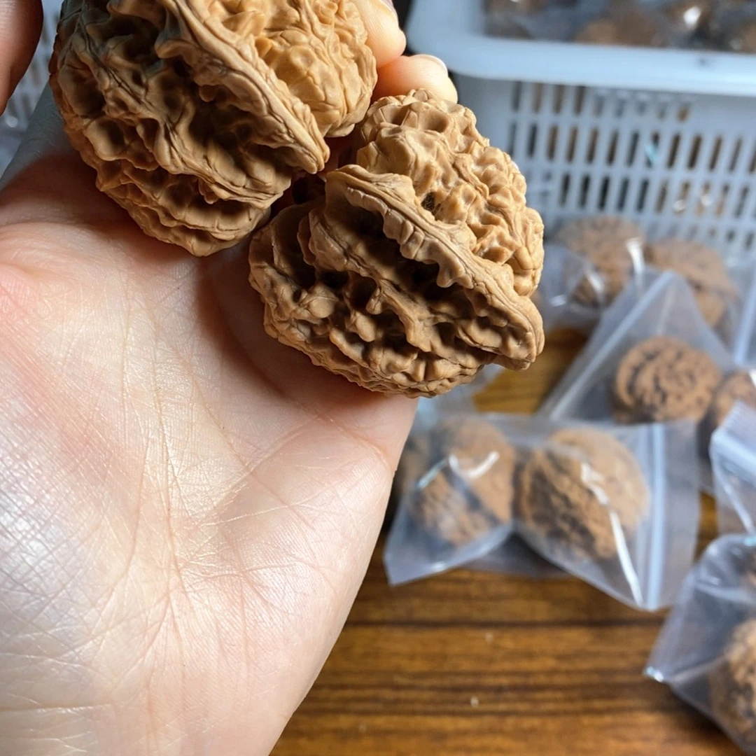 文玩核桃吊坠。*官帽