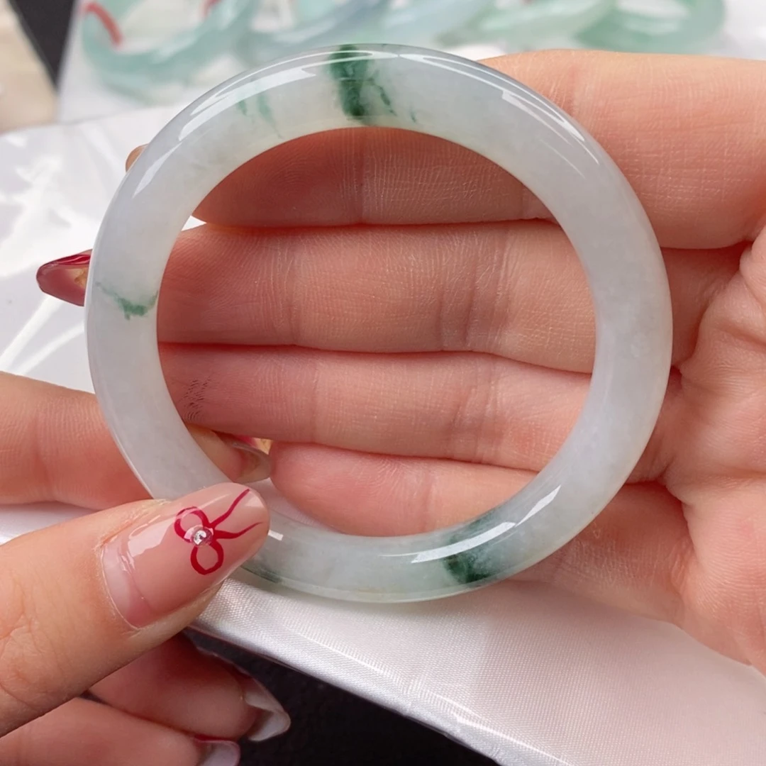 翡翠手镯未镶嵌51圆条