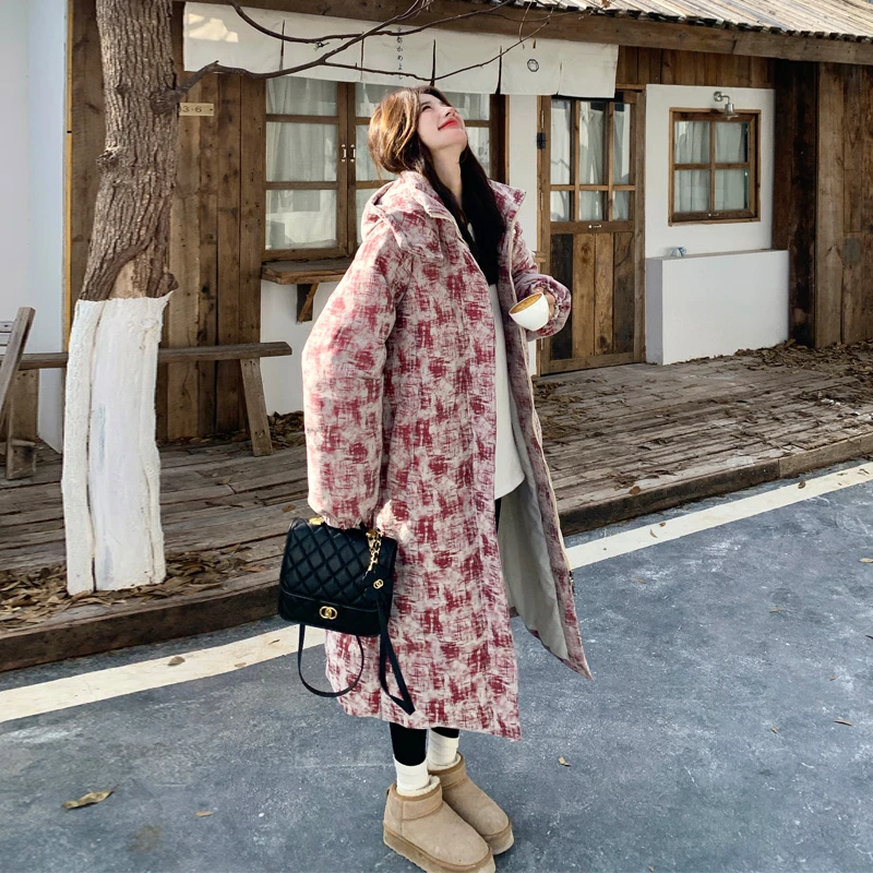 冬装氛围感安可拉红撞色羽绒服2025新款韩版ins风过膝长款面包服